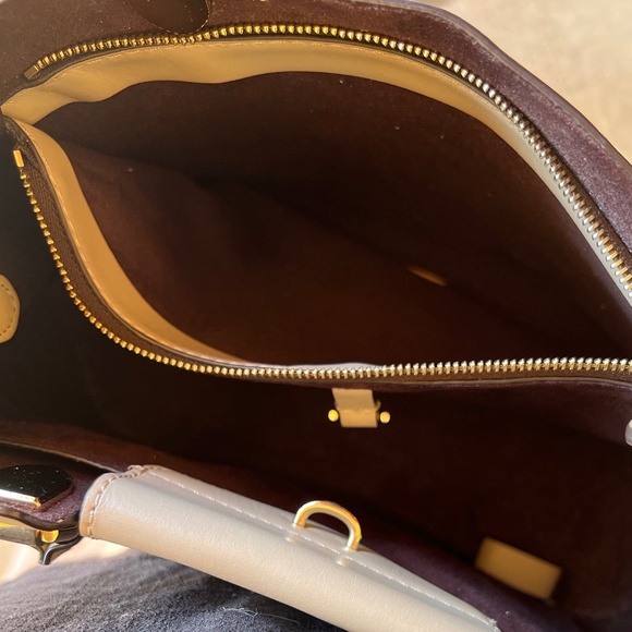 Mercer Mauve Satchel Crossbody Handbag - Picture 10 of 11